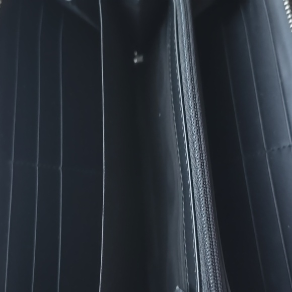 Gucci GG Supreme Monogram Angry Cat Zip Around Wallet - Picture 8 of 12